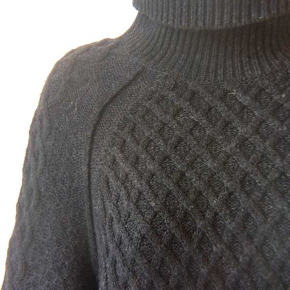 Vince Sweaters - Vince Women’s Yak Wool Fisherman Sweater Size S